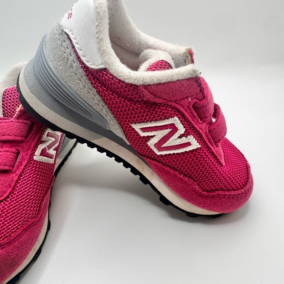 New Balance Pink Toddler Size 5 Sneakers - Picture 6 of 8